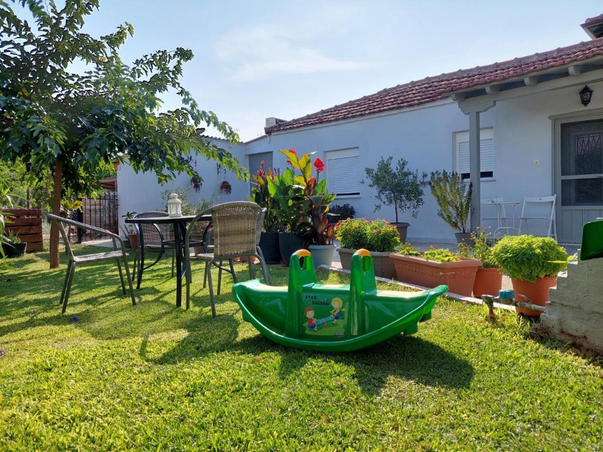Agrikia Tis Vasilikis Apartment Ormilia Bagian luar foto
